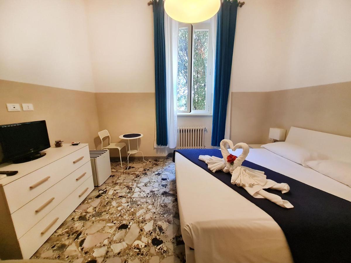 La Dolce Vita Guesthouse Rome Extérieur photo