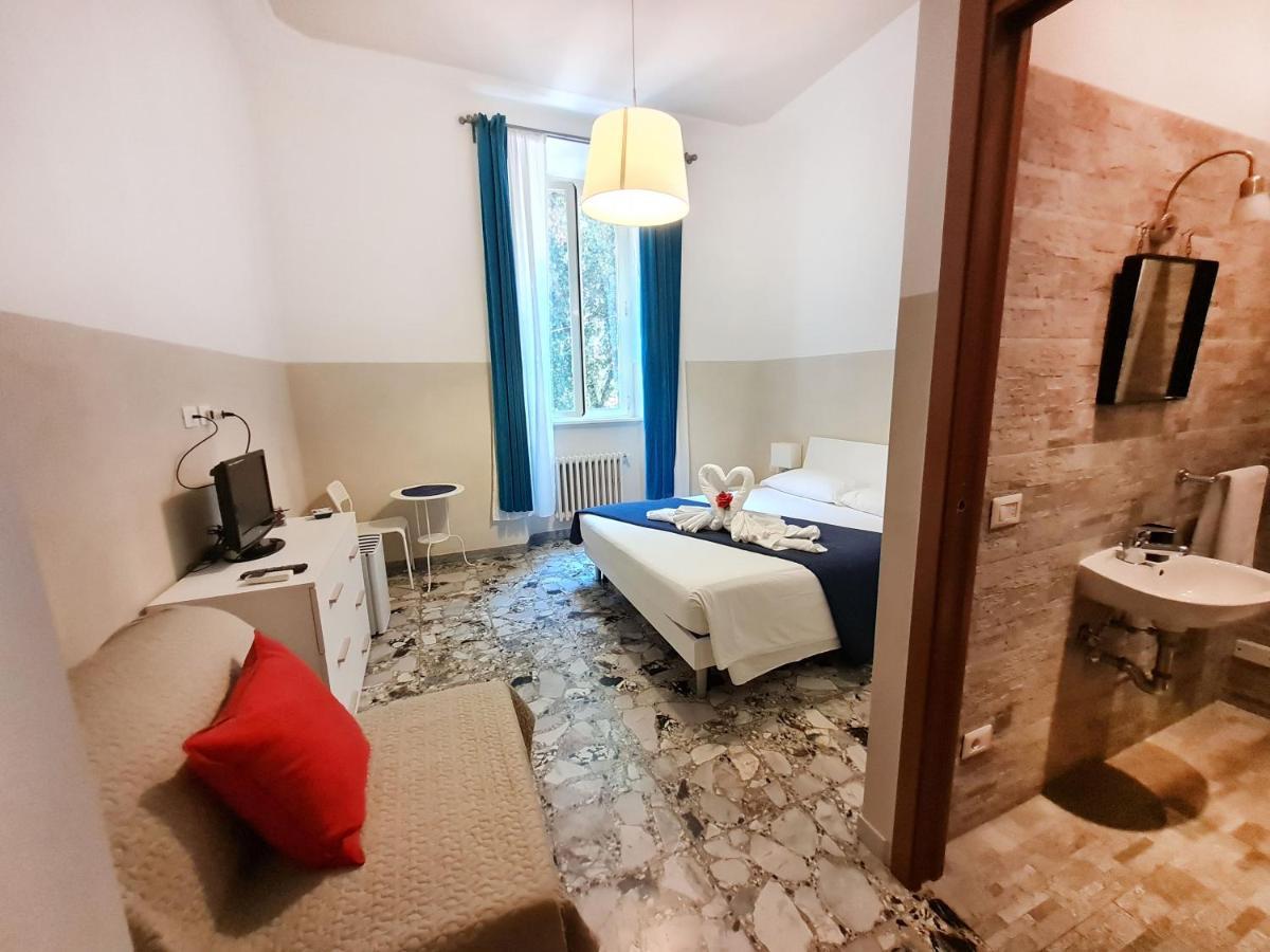 La Dolce Vita Guesthouse Rome Extérieur photo